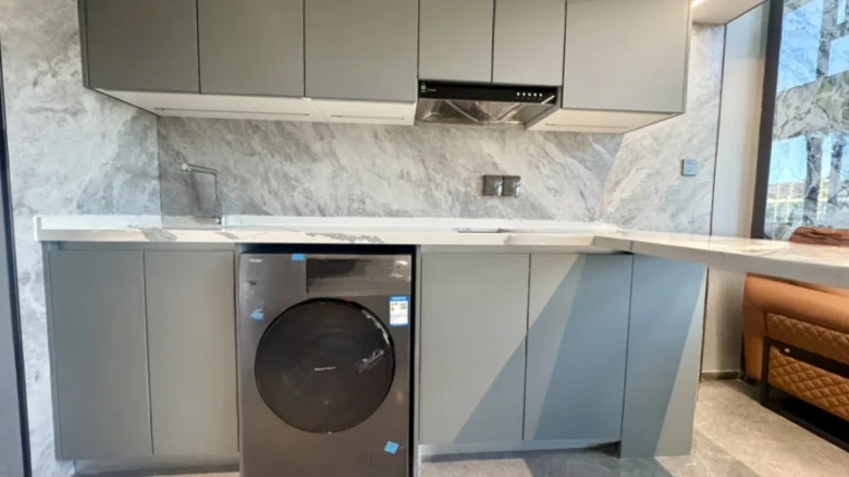 Brocade Ripples Heavenly Sequence - View 5