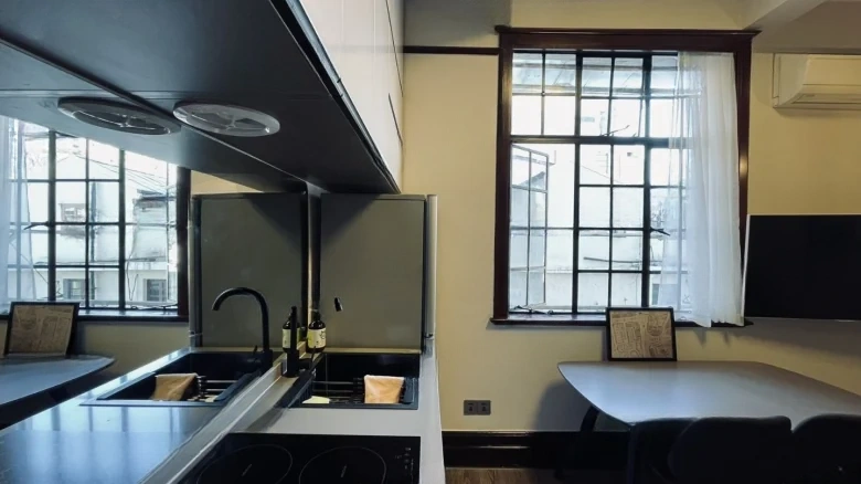 Deyi Building - View 4