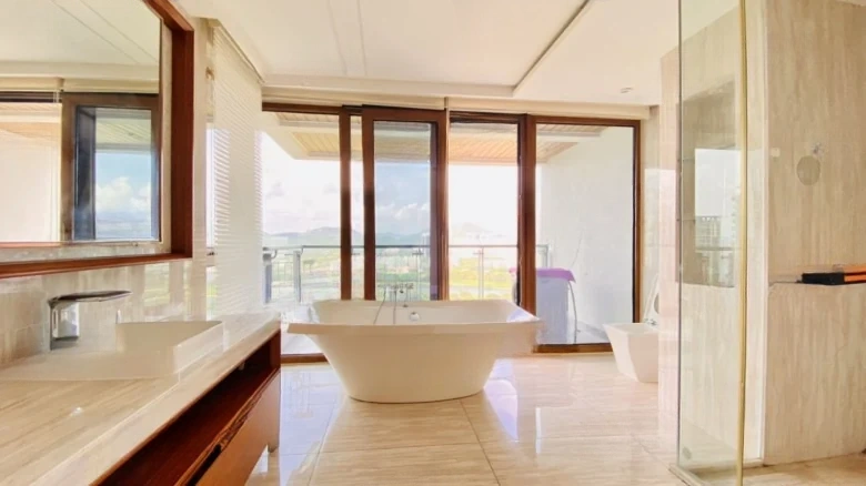 Half Mountain Peninsula - View 7