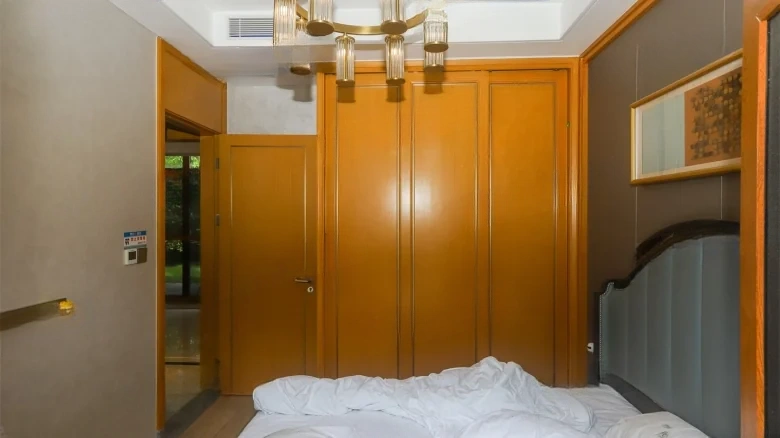 Green City · Hibiscus Tide Chime - View 12