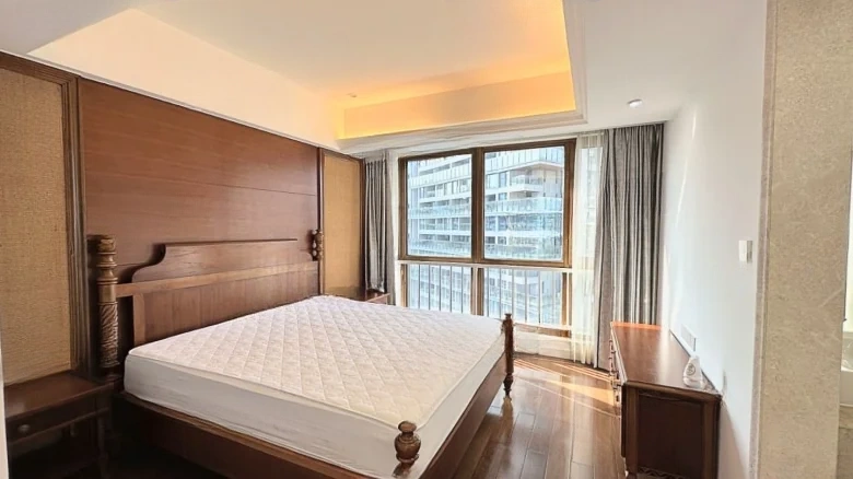 Banshan Bandao · Central Seaview Avenue - View 4