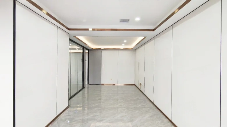 Blue Light Kunlun Center - View 4