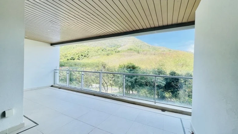 Half Mountain Peninsula - View 11