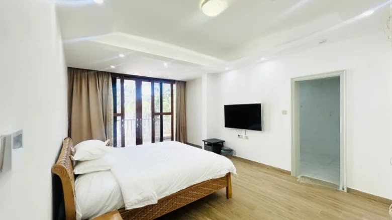 Ronaldbay Sanya Golf District One - View 2