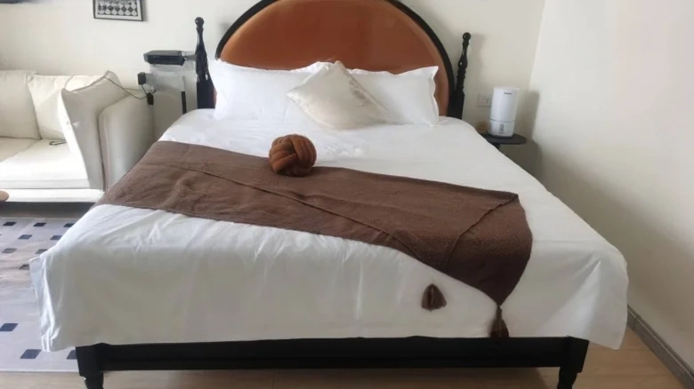 Purple Gold Tower - View 7