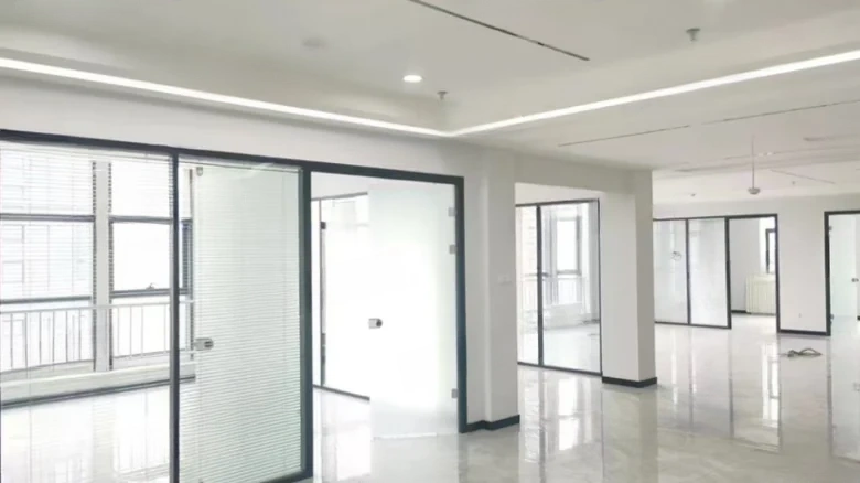 Lanzhou Zhongtianjian Square - View 2