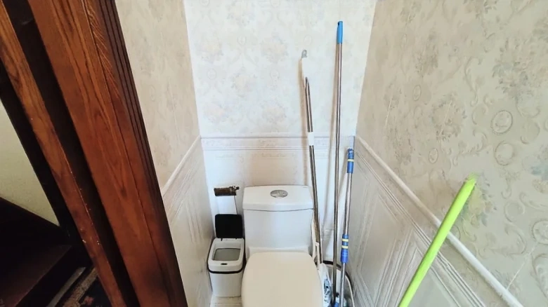 Midi Manor - View 12