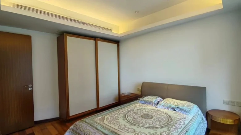 Half Mountain Peninsula - View 6