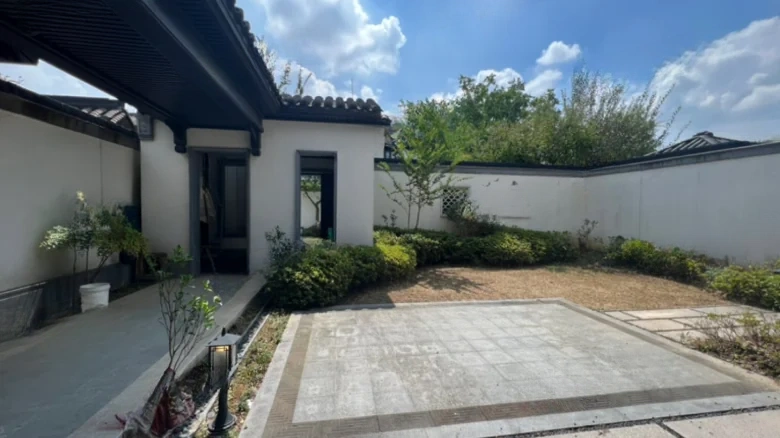 Blue Town Cloud Valley - View 10