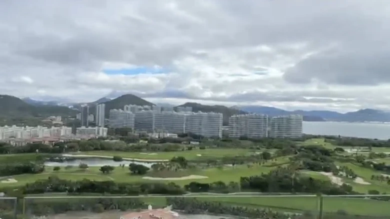 Half Mountain Peninsula - View 9