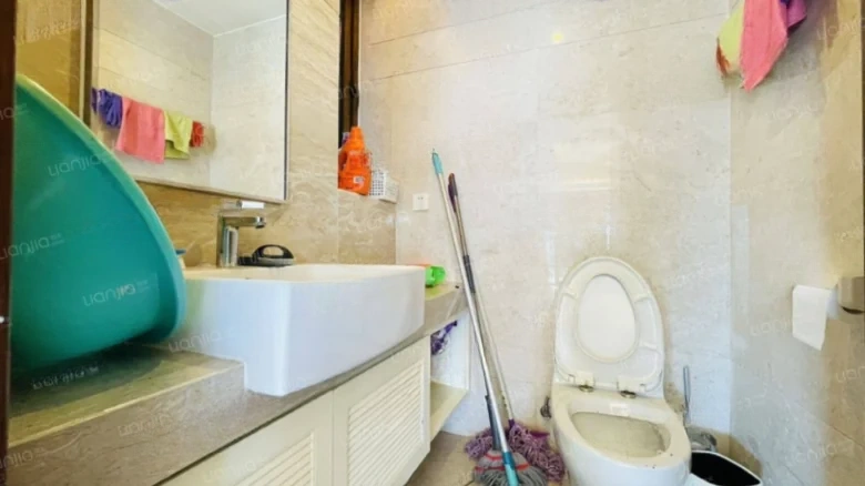 Half Mountain Peninsula · Central Sea View Boulevard - View 10