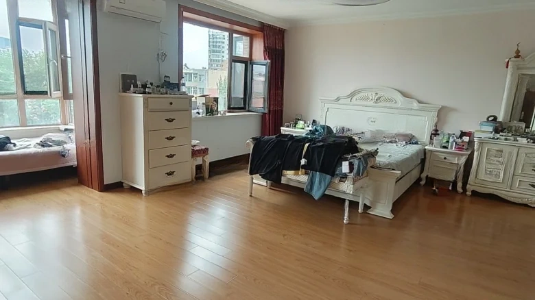 Lakefront Cozy Residence - View 1