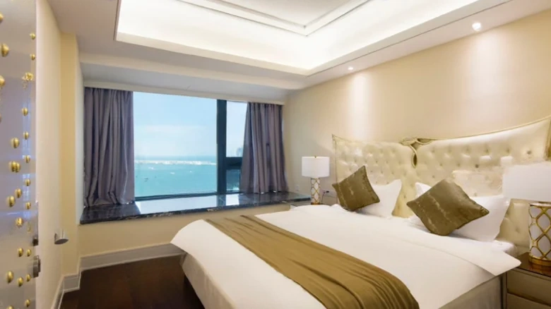 Honey Lake · Heavenly Script - View 3