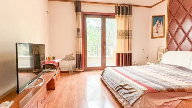 Cyan Stone Tahiti - View 10