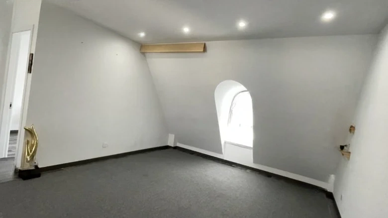 Champagne Town - View 10