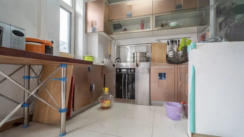 Maple Grove - View 10