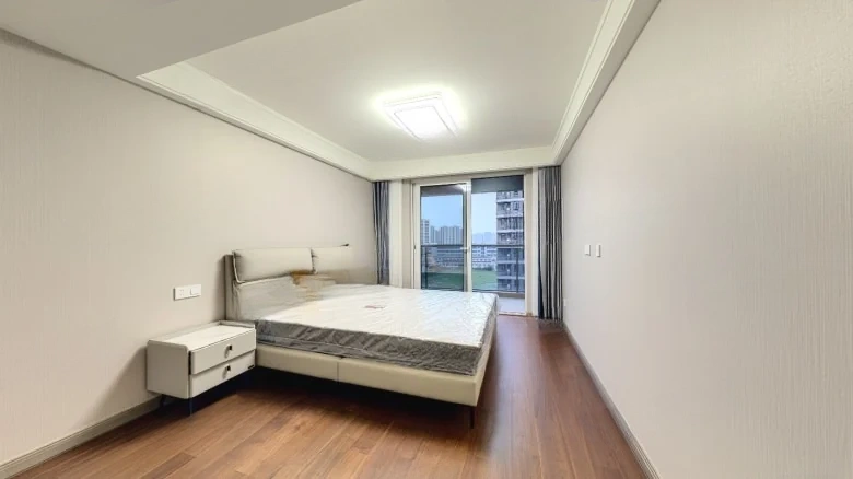 Riverbank Waveviewing Moonlit - View 2