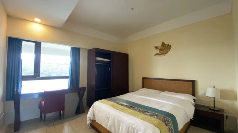 Half Mountain Peninsula Phase III Donghai Bay - View 2