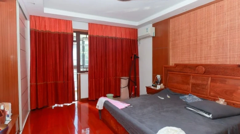 Hua Cui Courtyard - View 2