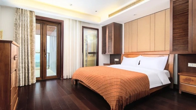 Half Mountain Peninsula Central Sea View Boulevard - View 4