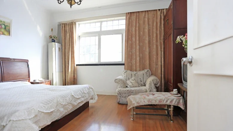 Imperial Villa - View 4