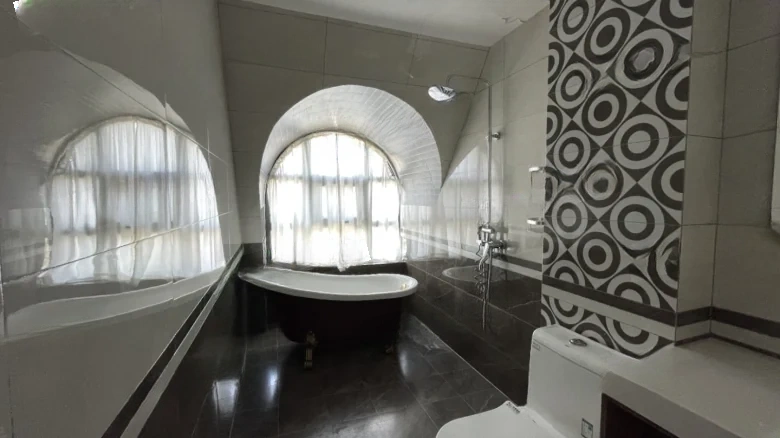 Champagne Town - View 21