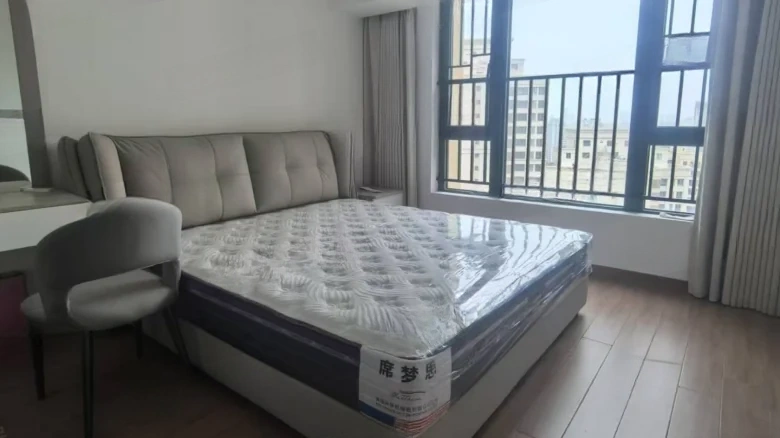 Century Monarch - View 2