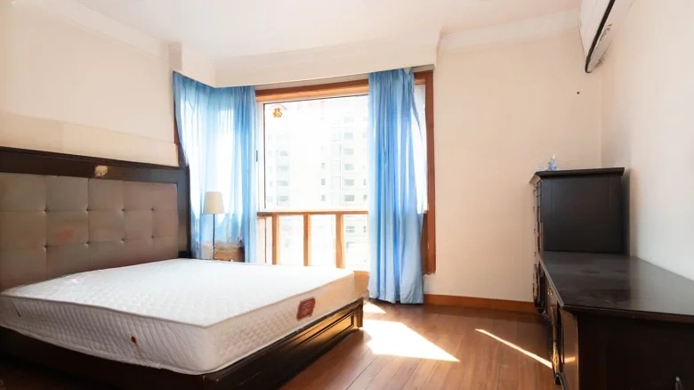 Dong Huaihai Apartments - View 3