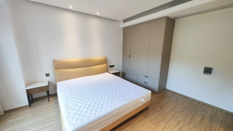 Vanke Lakeview Resort Park Phase II - View 3