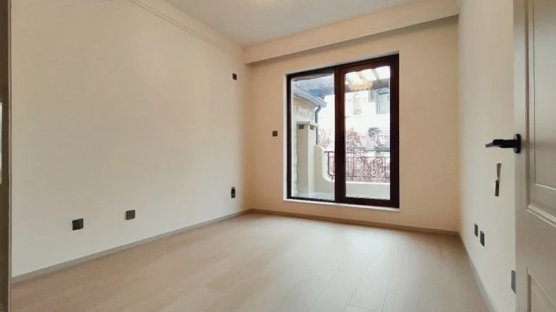 Qingdao Zhonghai Rose Courtyard - View 3