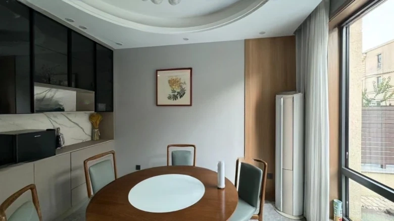 Lakeshore Twin Pearls Original Residence - View 9