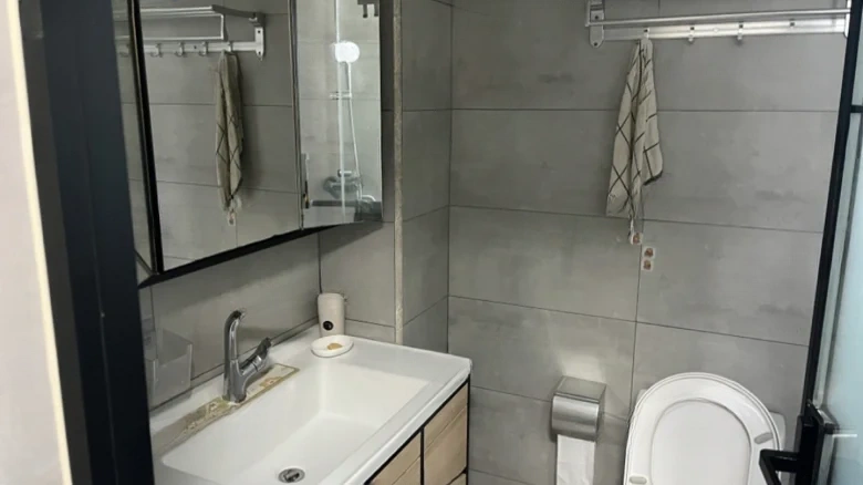 Sample Specimen - View 7