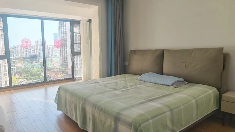 Huating Xiangjun - View 3