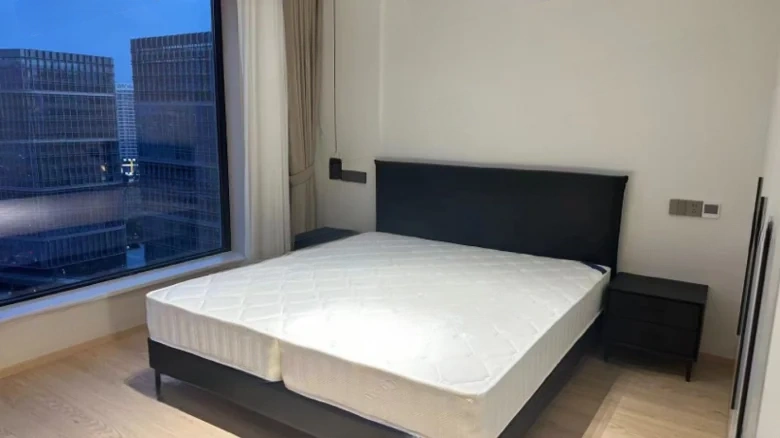 Riverfront Wonderland Place - View 2