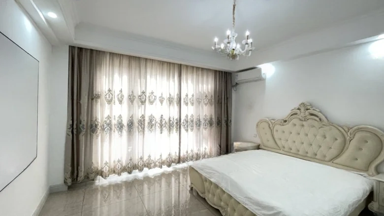 Champagne Town - View 4