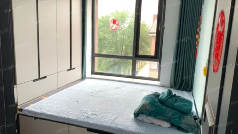 Doctor's Garden - View 4