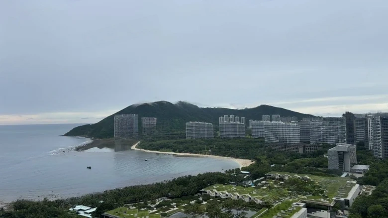 Half Mountain Peninsula Phase III East Sea Bay - View 2