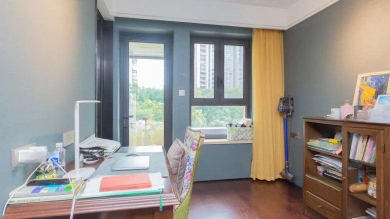 Vanke Legend by the Sea - View 3