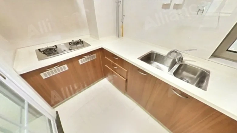 Clearwind Riverbank - View 5