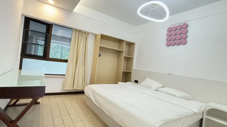 Half Mountain Peninsula Donghai Bay Phase III - View 3