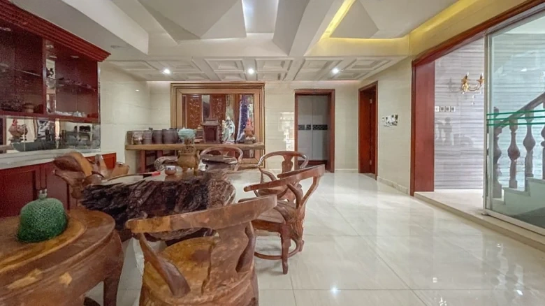 Zhongshan Mei Lu - View 17