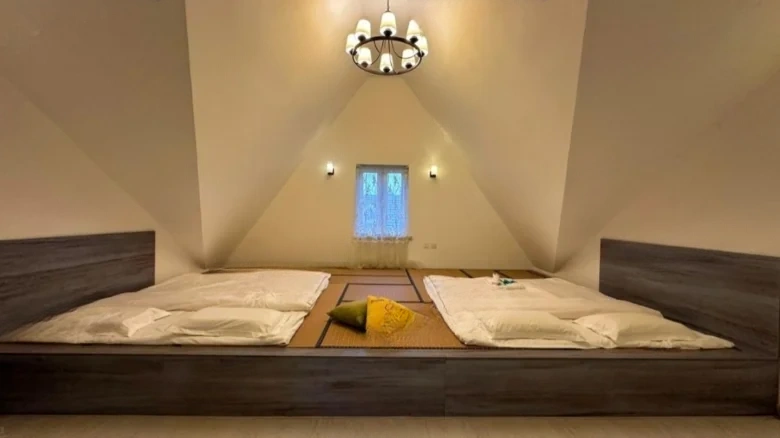 Kingdom Lake - View 4