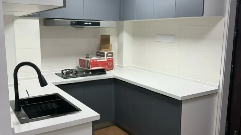 Precious Time SOHO Apartments - View 2