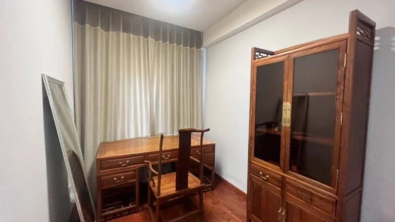 Rongyu Compound или более точно в контексте имен местности может быть - View 4