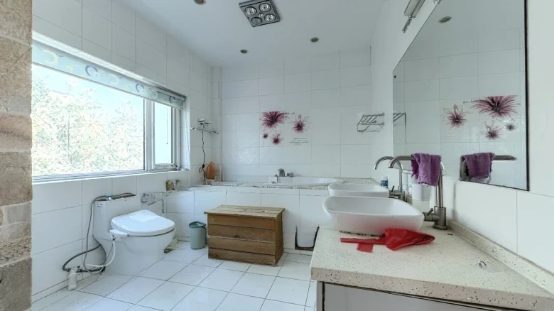 Ya Lan Bay - View 17