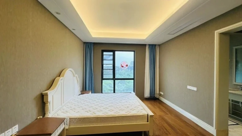 Jade Screen · Phoenix Water City - View 4