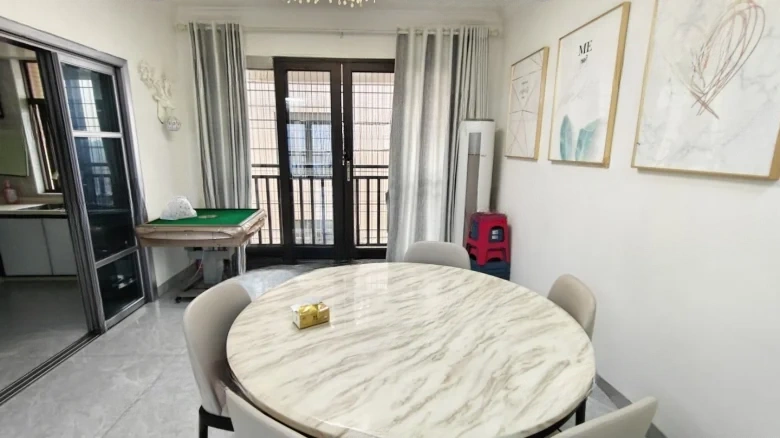 Royal View Court - View 8