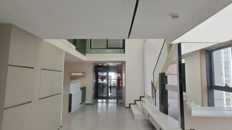 Lanzhou Zhongtianjian Square - View 3