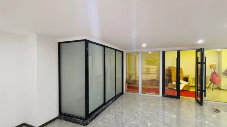 Crown Charm Oak Residence - View 6