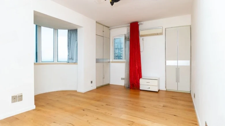 Victoria Apartment - View 3